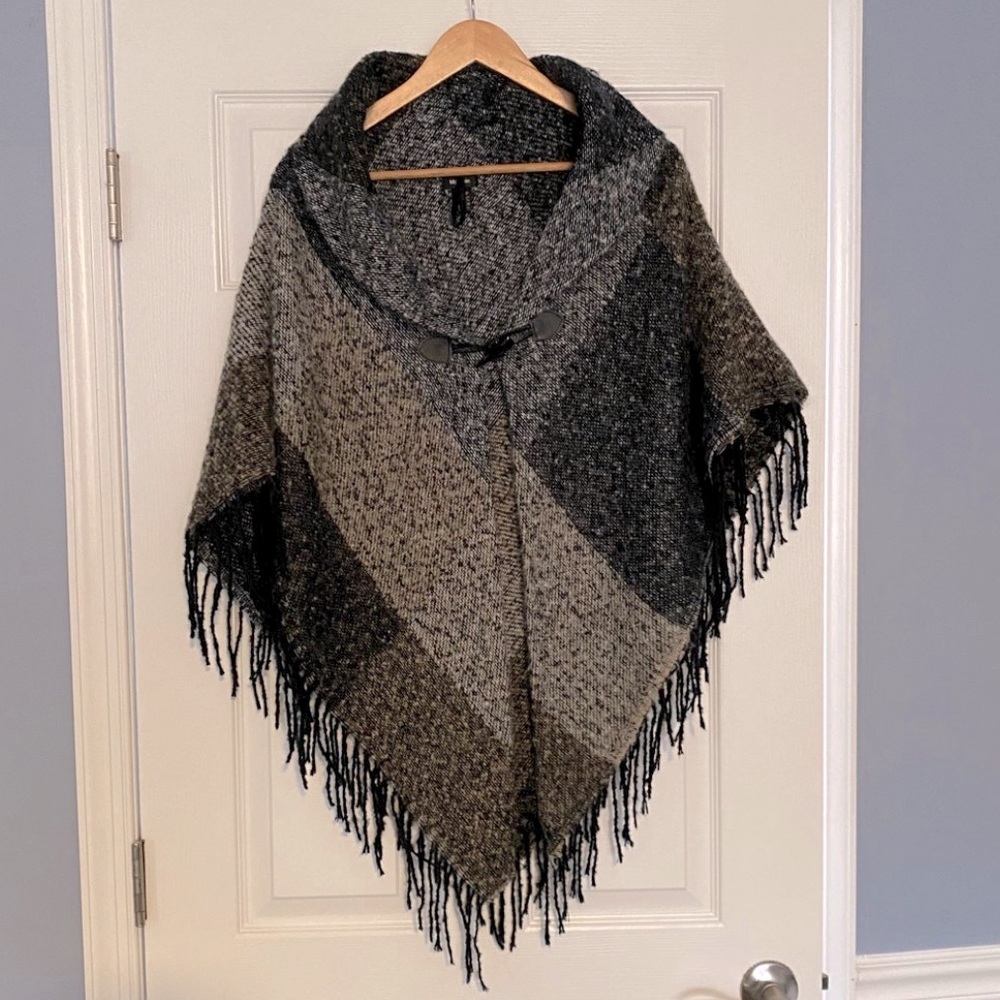 Women’s Modena New Kimono Poncho Shawl Sweater One Size